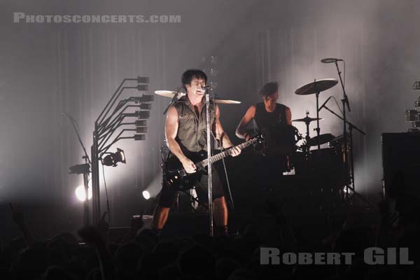 NINE INCH NAILS - 2005-06-22 - PARIS - Zenith - 